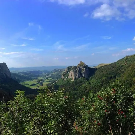 Peaceful Mountain Retreat Neuvéglise