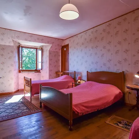 Peaceful Mountain Retreat Neuvéglise