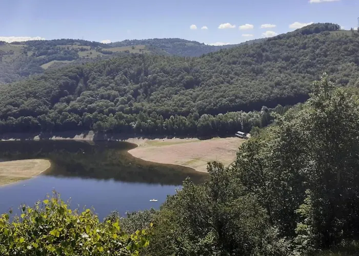 Peaceful Mountain Retreat